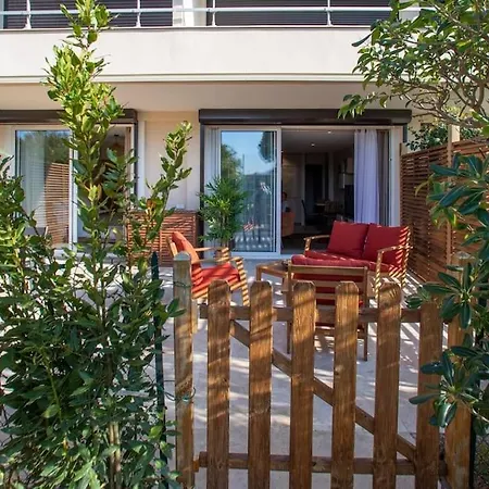 Apartment Entierement Renove Avec Terrasse